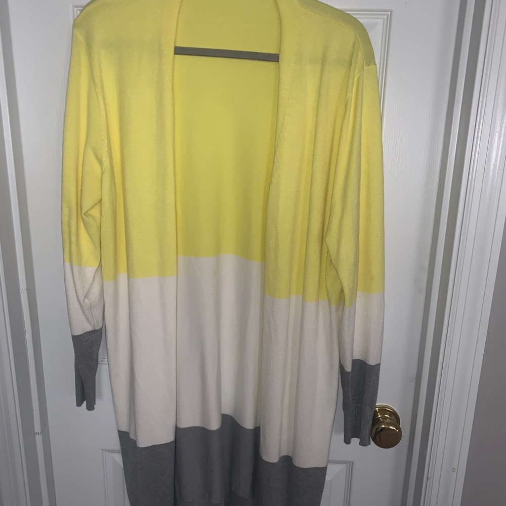 Lightweight Colorblock Cardigan